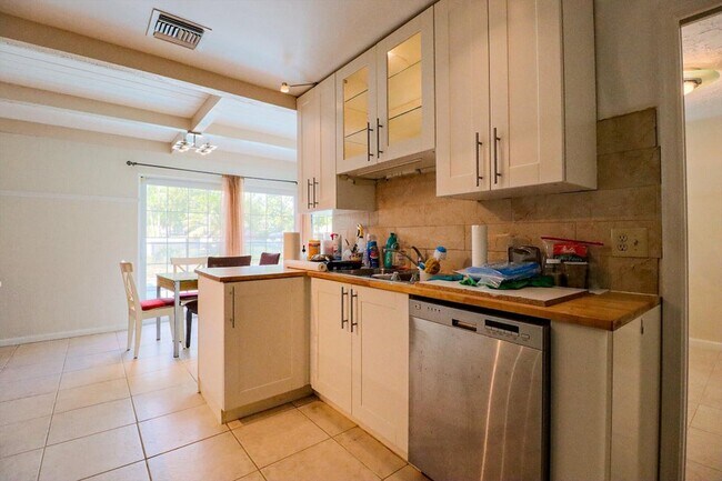Foto del edificio - 1329 NW 84th Dr