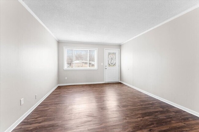 Foto del edificio - 16268 Lauren St