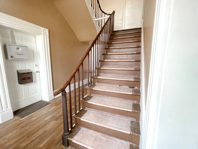 Front foyer entrance - 15 N Main St