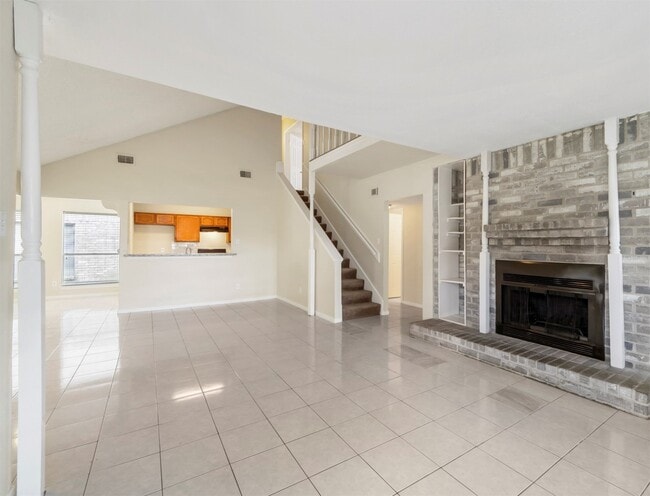 Foto del edificio - 10906 Canarywood Dr