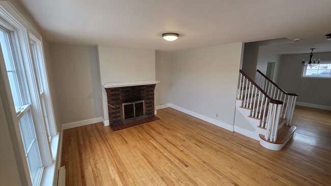 Building Photo - 368 Cameron St