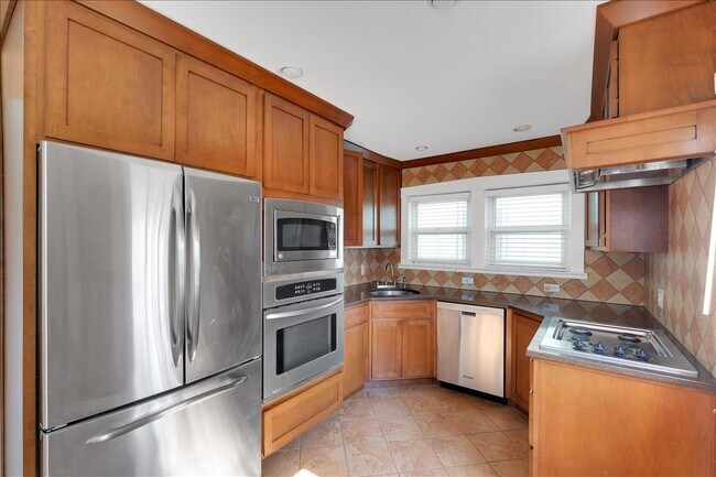 Estufa de gas - 614 Merwin Ave