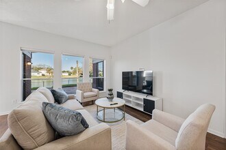 Building Photo - 6518 Portuguese Bend Dr
