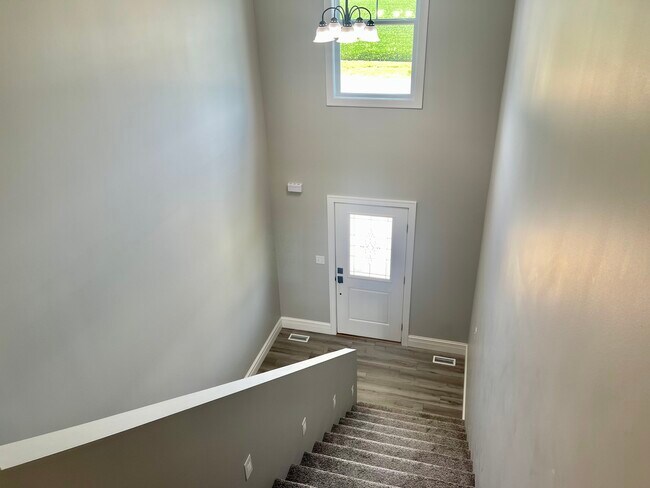 Building Photo - 309 N Breckenridge Rd