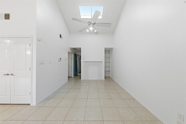 Foto del edificio - 12503 Newbrook Dr