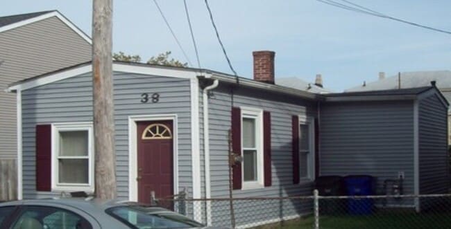 Building Photo - 38 Crawford St