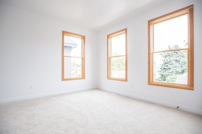 Foto del edificio - *** 3 Bedroom New Build In SE ! ONE MONTH ...