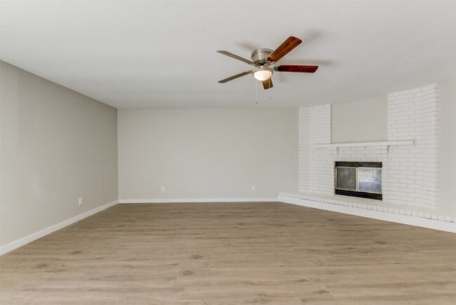 Foto del edificio - 24015 Beef Canyon Dr