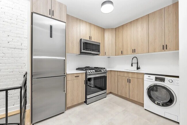 Foto del edificio - 227 W 20th St