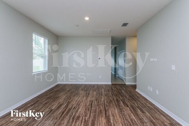 Foto del edificio - 12217 Fairlawn Dr