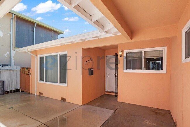 Foto del edificio - 1729 Elm St