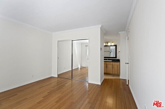 Foto del edificio - 1033 6th St