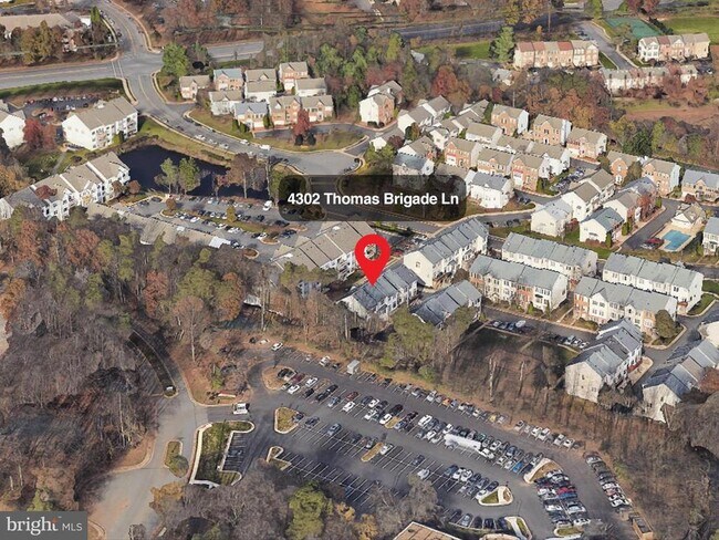 Foto del edificio - 4302 Thomas Brigade Ln