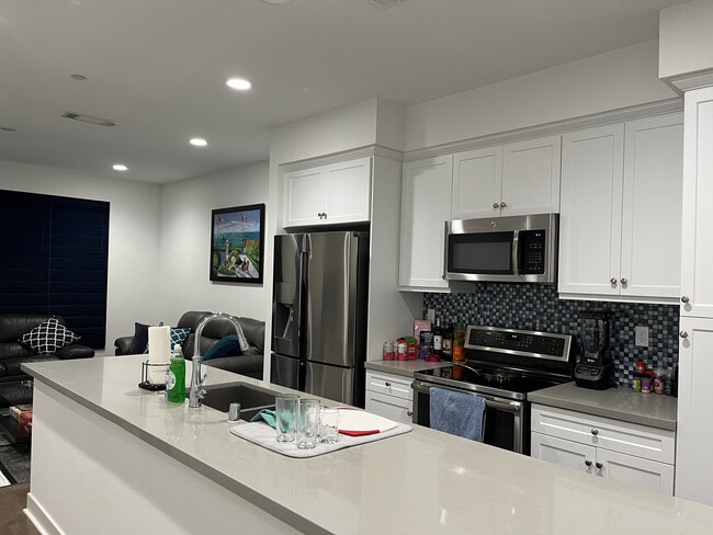 Kitchen - 1250 Edmonson Way
