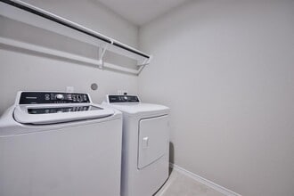 Building Photo - 4814 Vergano Villa Dr