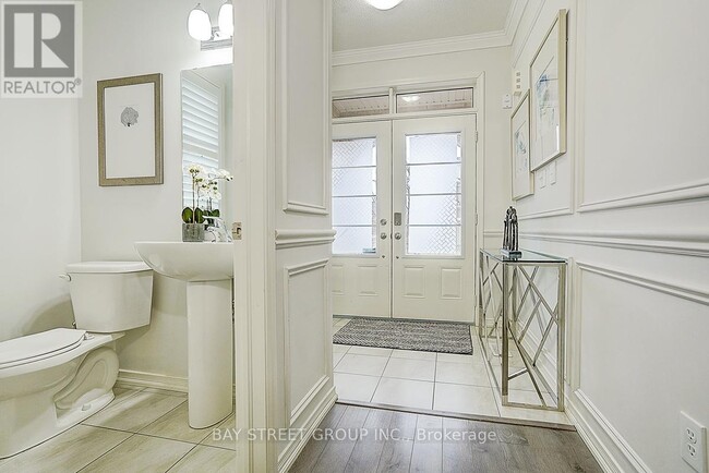 Photo du bâtiment - 2545 Craftsman Dr