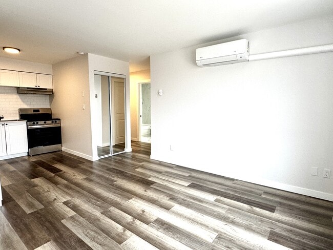 Building Photo - 1985 Westcott Rd