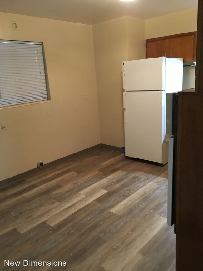 Building Photo - 2 br, 1 bath House - 453 Linden St.