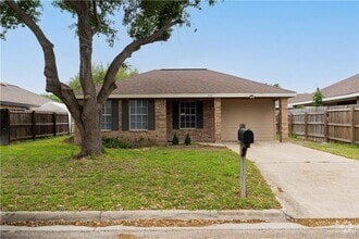 Building Photo - 4009 Yucca Ave