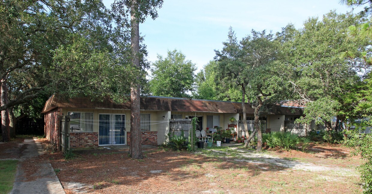 Building Photo - 80 4th Ave