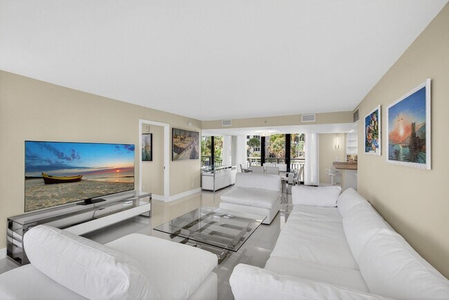 Foto del edificio - 3000 N Ocean Dr