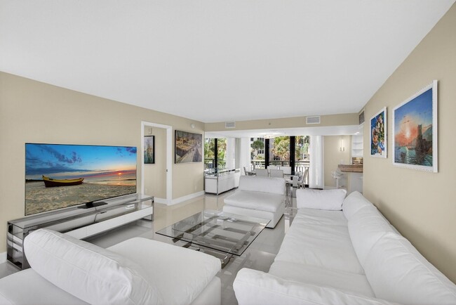 Building Photo - 3000 N Ocean Dr