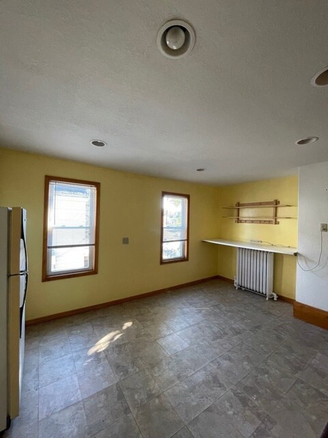 Kitchen - 1020 23rd Ave NE