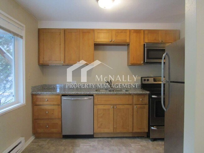 Foto del edificio - 2 Bedroom 1 Bathroom Townhome in Downtown Gig Harbor