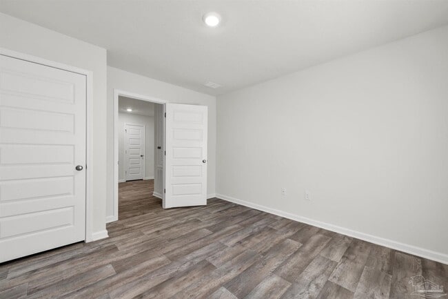 Building Photo - 5557 Galahad Trl