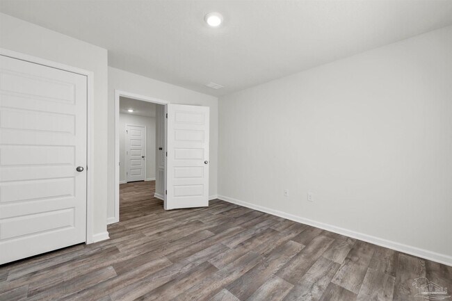 Foto del edificio - 5557 Galahad Trl