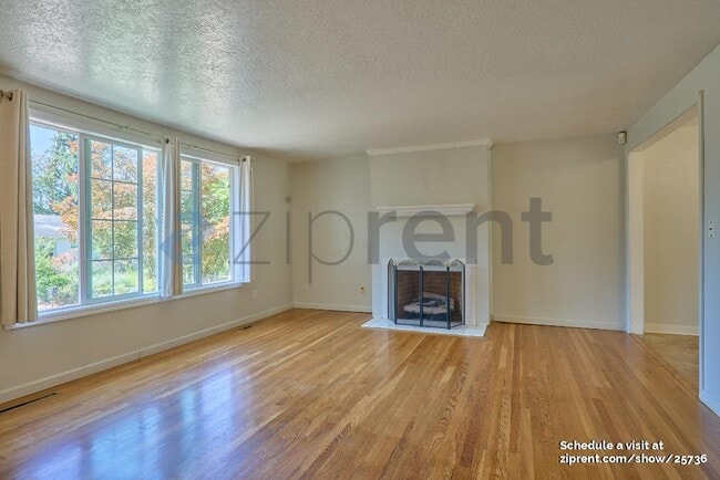 Building Photo - 13426 SW 61st Ave