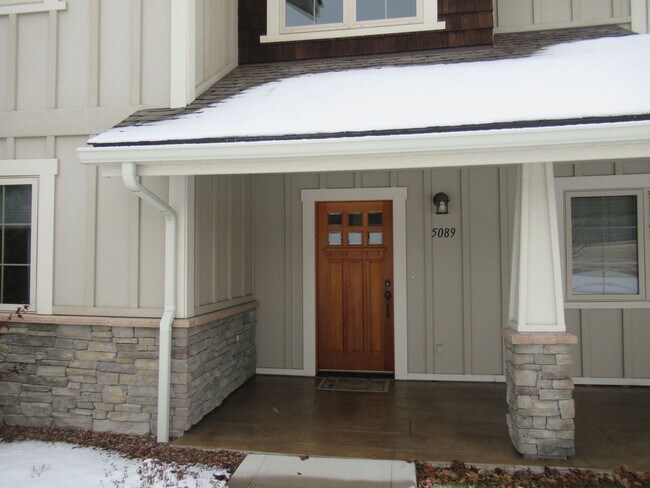 Foto del edificio - 5089 River Lakes Pkwy