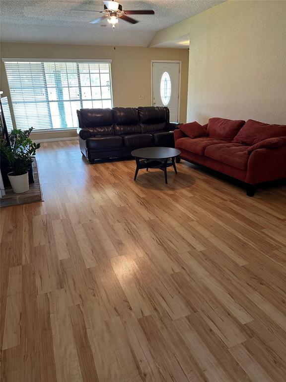 Foto del edificio - 3614 Green Fields Dr