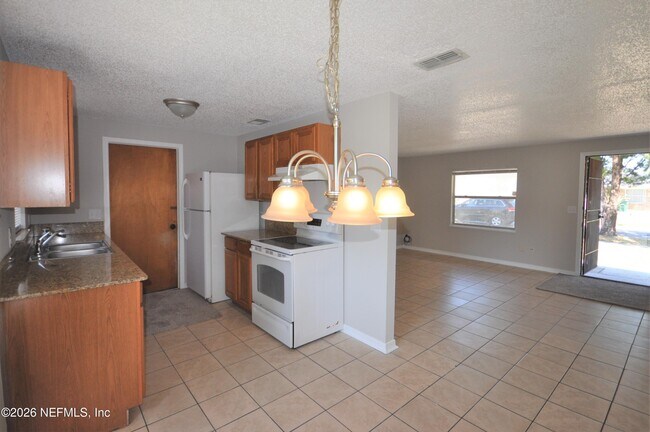 Foto del edificio - 10930 Whitly Ct