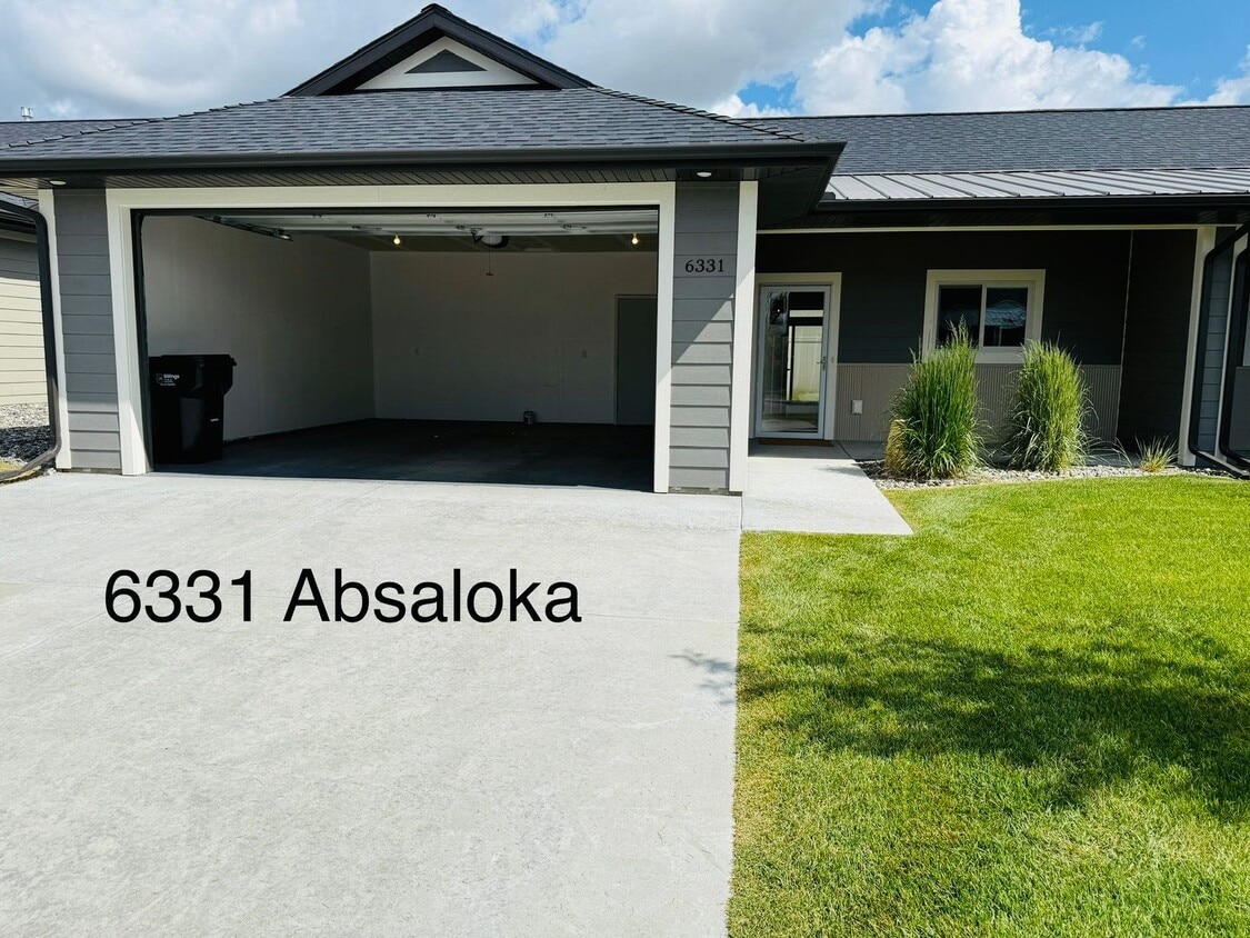 Foto principal - Gorgeous Townhome in Signal Peak (West End...