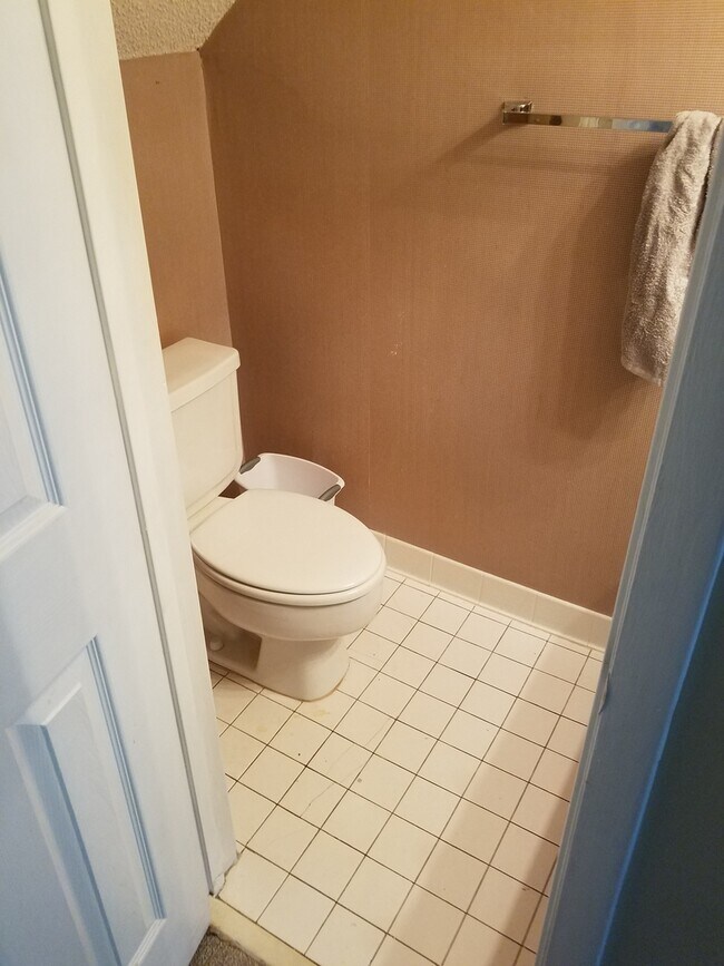 Foto del edificio - Two Bed | Two Bath @ Lakewood Commons