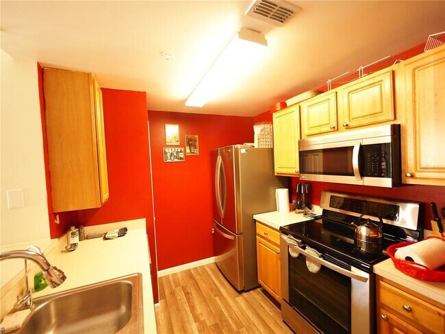 Building Photo - 5655 Bentgrass Dr