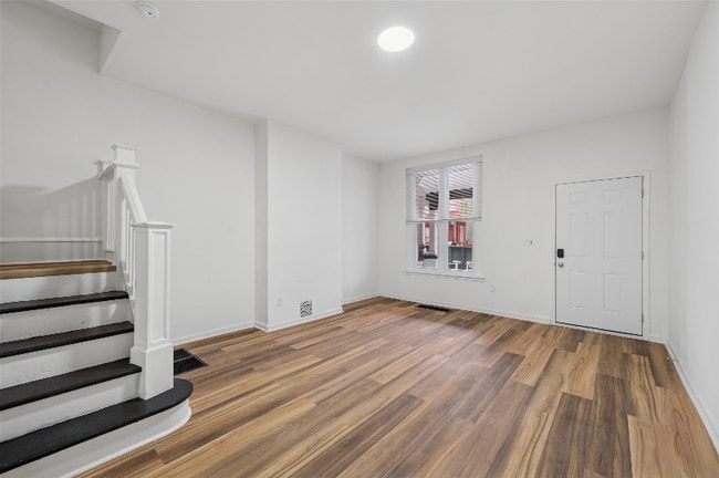 Foto del edificio - 5629 W Girard Ave