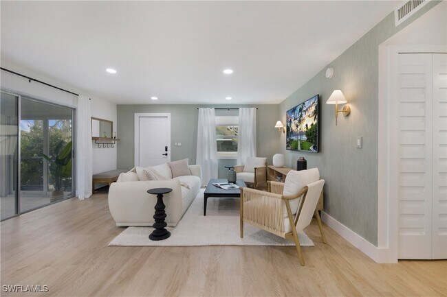 Foto del edificio - 1549 Sandpiper St