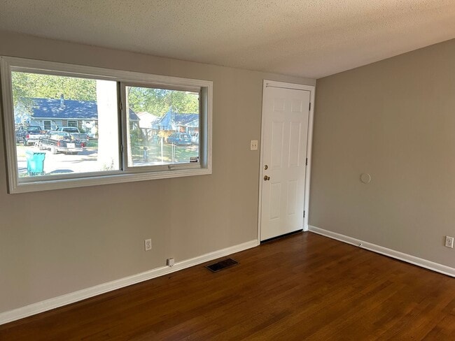 Building Photo - 8430 Conerly Dr S