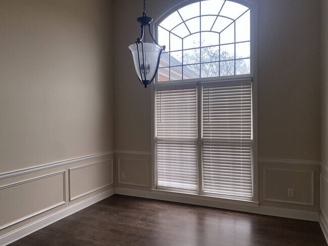 Building Photo - 4525 Admiral Ridge Way SW