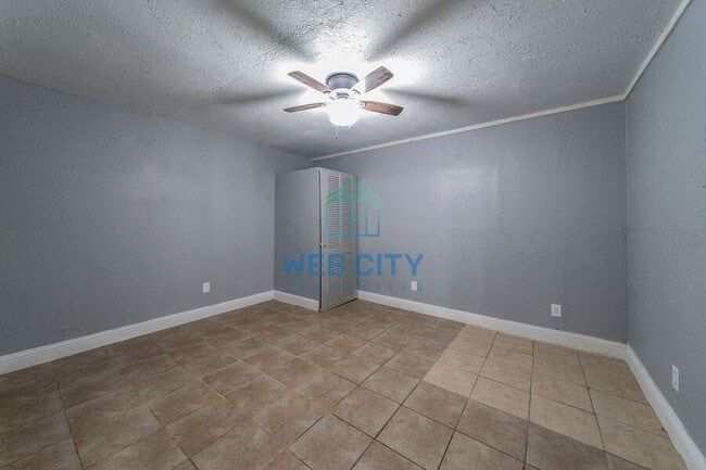Building Photo - 15417 Flud Rd