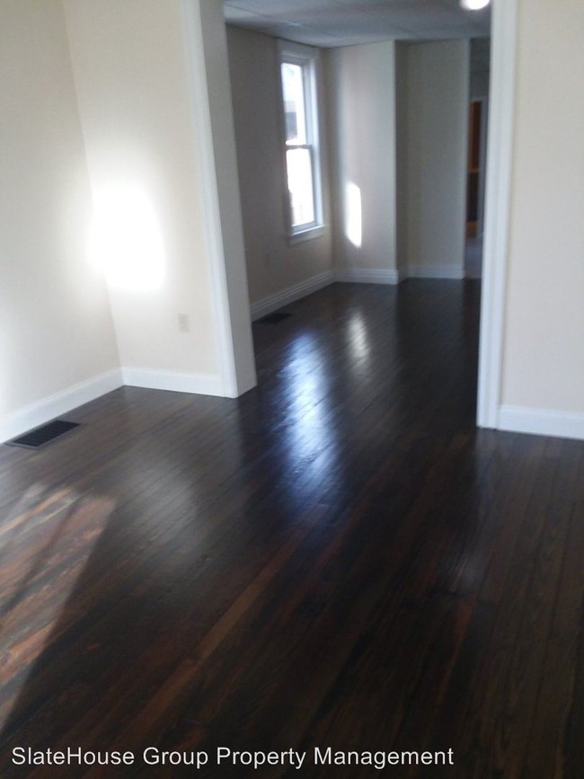 Building Photo - 5 br, 1 bath House - 25 Mifflin St EHWST