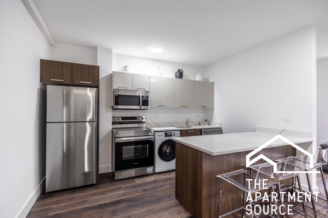 Photo - 1553 W Hollywood Ave Apartment