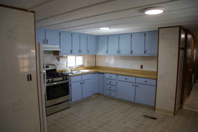 Foto del edificio - 2713 1/2 Dodge Ave