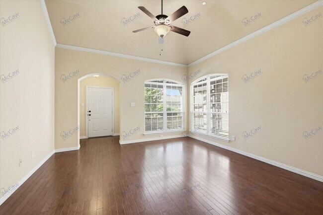 Foto del edificio - 5629 Hummingbird Ln