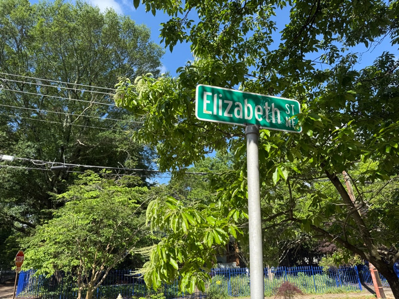 Primary Photo - 925 Euclid Ave NE