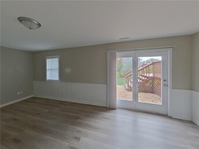 Foto del edificio - 2990 Payne Ave