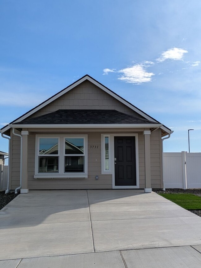 Building Photo - 3731 S Quay St