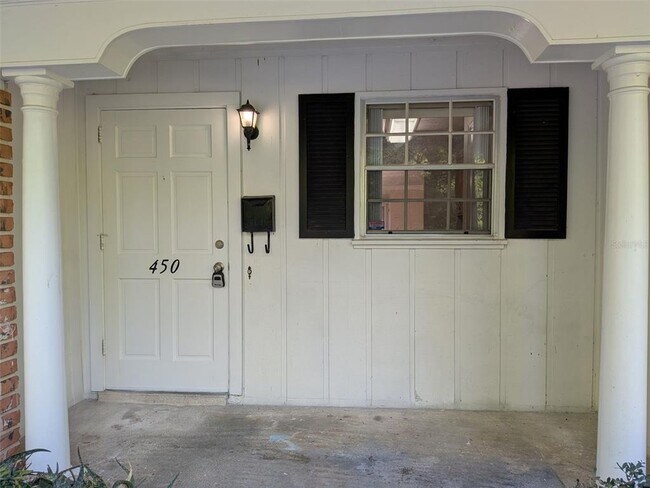 Foto del edificio - 450 Cherrywood Gardens Dr